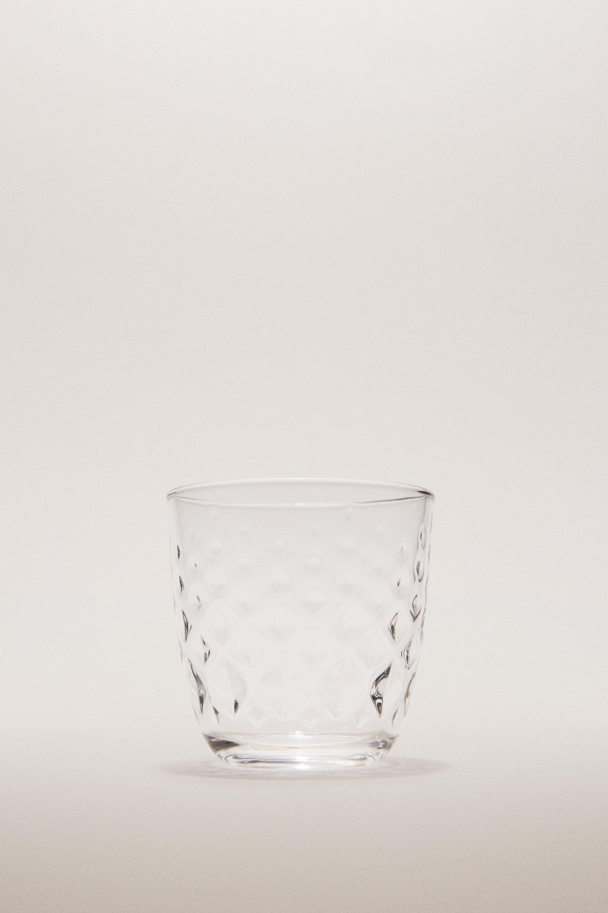 RAISED DESIGN TUMBLER